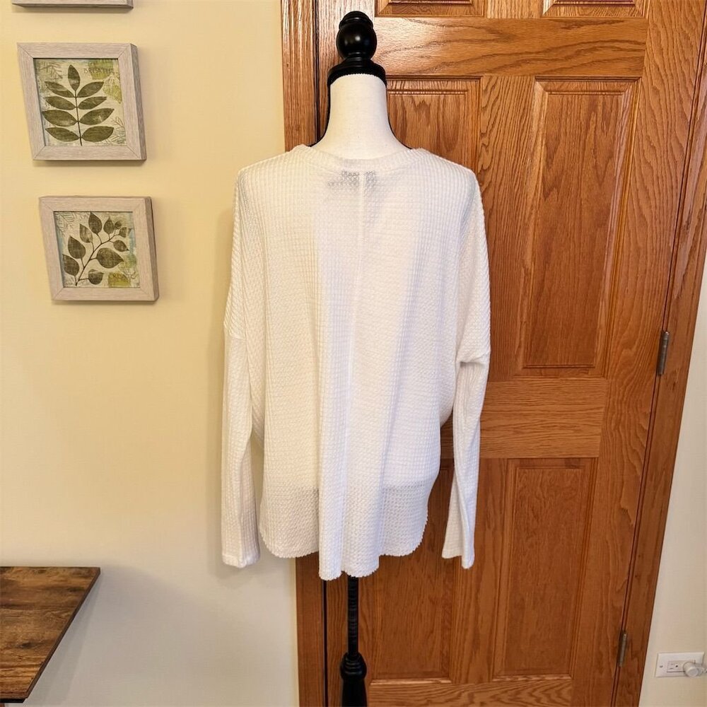 Out From Under Women's Ivory Waffle Knit Button-Up Oversized Top Size M - Picture 3 of 8